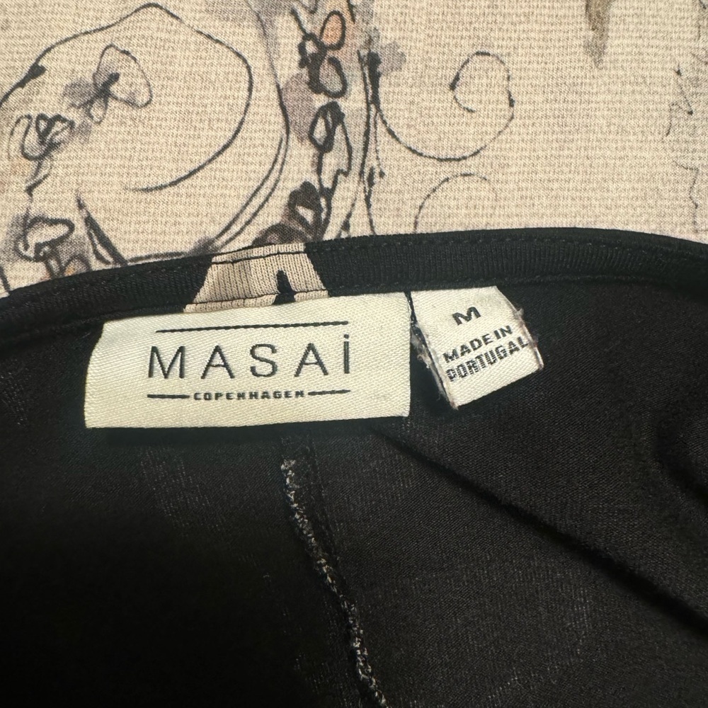 Masai size medium black floral short sleeve dress EUC - Picture 5 of 10
